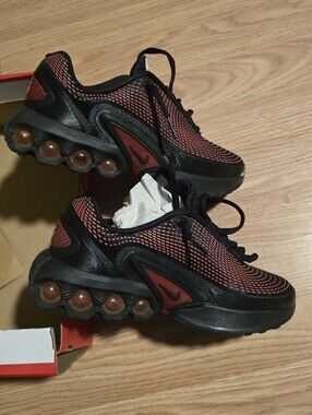 Nike Womens/kids Sz 4.5 Air Max DN Bred Black University Red Athletic Sneaker